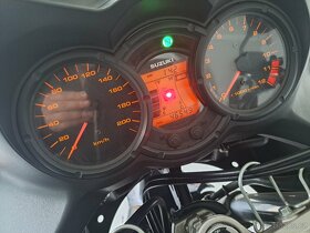 Suzuki DL 650  V-Strom - 8