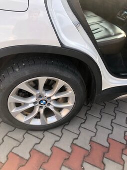 BMWX5,3.0d/190kW,diesel,automat,r.v.2016,najeto123000 km - 8