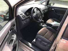 VW TOURAN 2.0 TDi SERVISNÍ KNIHA - 8