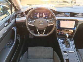 VW Passat B8 Variant 2.0TDI 110kW DSG Virtual Panorama Tažné - 8