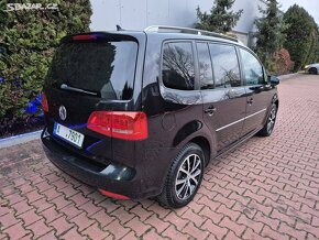 Touran 2.0TDI 103kW Highline,xenon,navi,serviska,panorama - 8