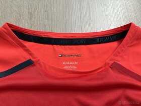 Tommy Sport neonově oranžovo-červený crop top, vel. XS - 8