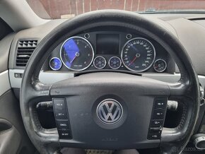 VW Touareg 2,5 TDI 4x4 - 8