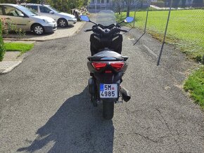 Yamaha xmax 250 - 8