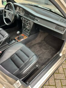 1990 Mercedes-Benz 190 2.5 16V - 8