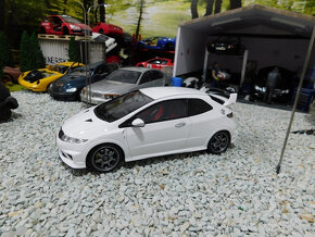 model auta Honda Civic CRX /Civic typeR FN2 Otto mobile 1:18 - 8