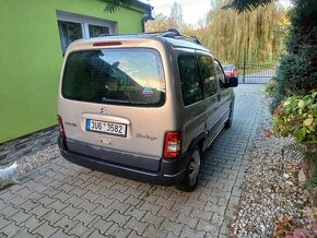 Citroën Berlingo 1,6 hdi rok 06 pěkný vůz - 8