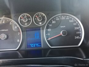 hyundai i30 1,4 16V - 8