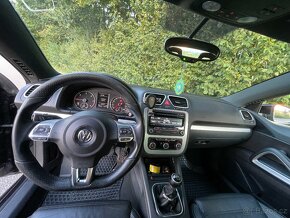 Volkswagen Scirocco 2.0 TDI - 8