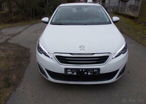 Peugeot 308 1,6 92 KW Allure benzín manuál 92 kw - 8