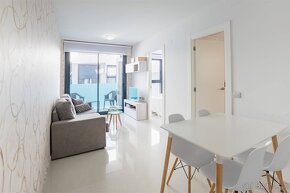 Moderní apartmán v centru Torrevieja,Španělsko - 8