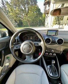 Audi A1 Sporback 1.6 TDi - 8