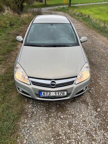 Opel Astra H - 8