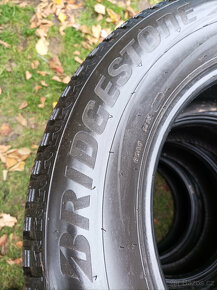 Zimní pneumatiky s hroty Bridgestone 225/60/16 - 8