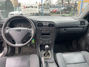 VOLVO V40 KOMBI 1.9D 85KW Koupeno ČR 2003 - 8