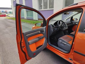 Volkswagen Touran Cross 1,4 TSi /servis.kn./ - 8