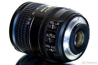 Nikon AF-S Nikkor 16-85mm f/3,5-5,6 VR + UV TOP STAV - 8