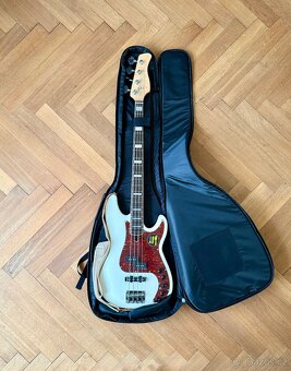 Sire Marcus Miller P7 (2nd gen) + gig bag + popruh + struny - 8