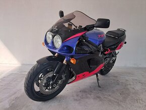 Kawasaki ZXR 750 - 8