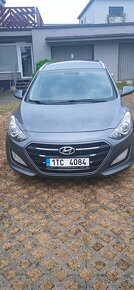 Prodám Hyundai combi i30 ,1.6 benzín - 8