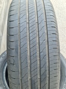 215/55/17 Letní pneumatiky Goodyear Efficient Grip - 8