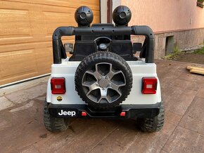 DĚTSKÉ ELEKTRO AUTO - JEEP WRANGLER RUBICON 4x4 - 8