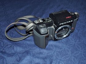 Filmova zrcadlovka Pentax SFX. - 8