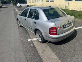 Prodám Škoda fabia 1,4. 55Kw. R.v.2001. Přepis 800Kč - 8