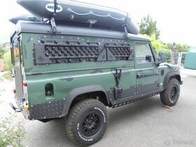 Land Rover Defender - 8