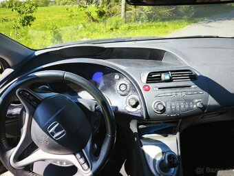Prodám Honda Civic 1.8 i Automat I-shift - 8