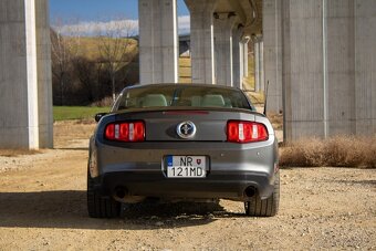 Ford Mustang 3.7 automat - 8