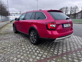 Skoda Octavia Scout 135 kw 2.0 TDi 4x4 - 8