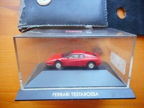 Model auta Ferrari - 8