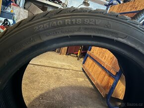 Prodám 4 zimní pneu Kumho 225/40 18 92V - 8