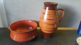 Porcelán, džbán, váza, talíř, šalky s talířky - 8