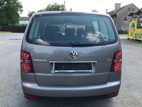 VW TOURAN 1.9 TDi SERVISNÍ KNIHA - 8