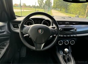 Alfa Romeo Giulietta 2.0 JTDM 125kw Turismo - 80tkm - 8