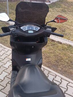 Yamaha X-MAX 250 - 8