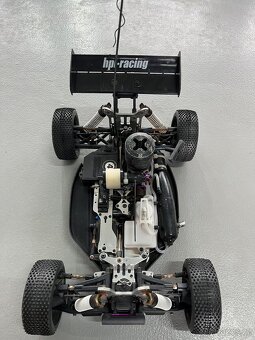 RC Nitro Buggy 1/8 - 8