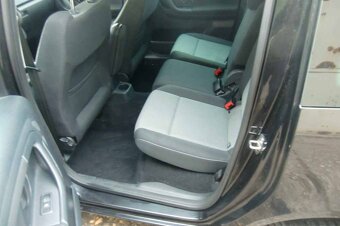 ŠKODA ROOMSTER 1,2TSI Noire - 8