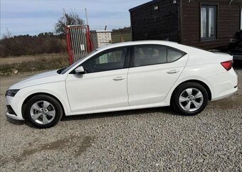 Škoda Octavia TSI 81kW Active 22tKm benzín manuál 81 kw - 8