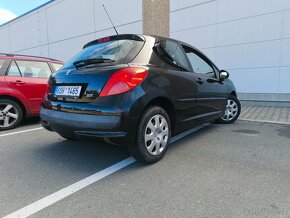 Prodam peugeot 207 klimatuzace najezd 63000km - 8