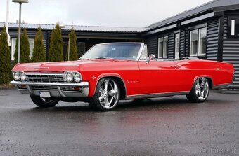 1965 Chevrolet Impala Convertible - 8