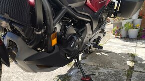 Honda NC750S rok 2020, 8000km, top stav - 8