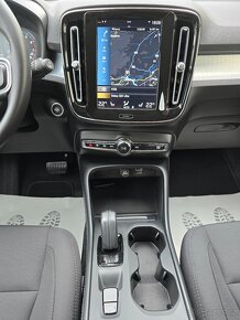 VOLVO XC40 120kW T3 MOMENTUM Automat ČR 2021 LED+NAVI - DPH - 8