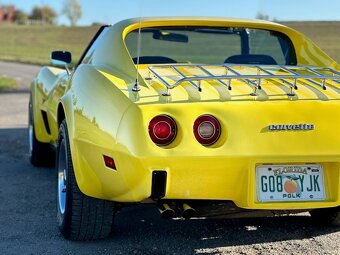 1977 Chevrolet Corvette C3 5.7 V8 - 8