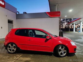 VW VOLKSWAGEN GOLF  5 GTI  -  2,0TFSi  147kW   PRVNÍ MAJITEL - 8