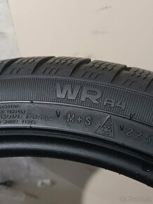 Zimní pneu 225/40/18 Nokian WR D3 - 8