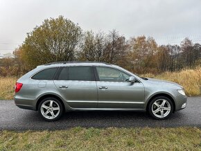 ŠKODA SUPERB II 2.0 TDI ELEGANCE COMBI/ZÁRUKA/ZIMNÍ SLEVA - 8