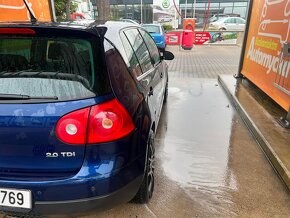 VOLKSWAGEN Golf 5 2.0TDI - 8